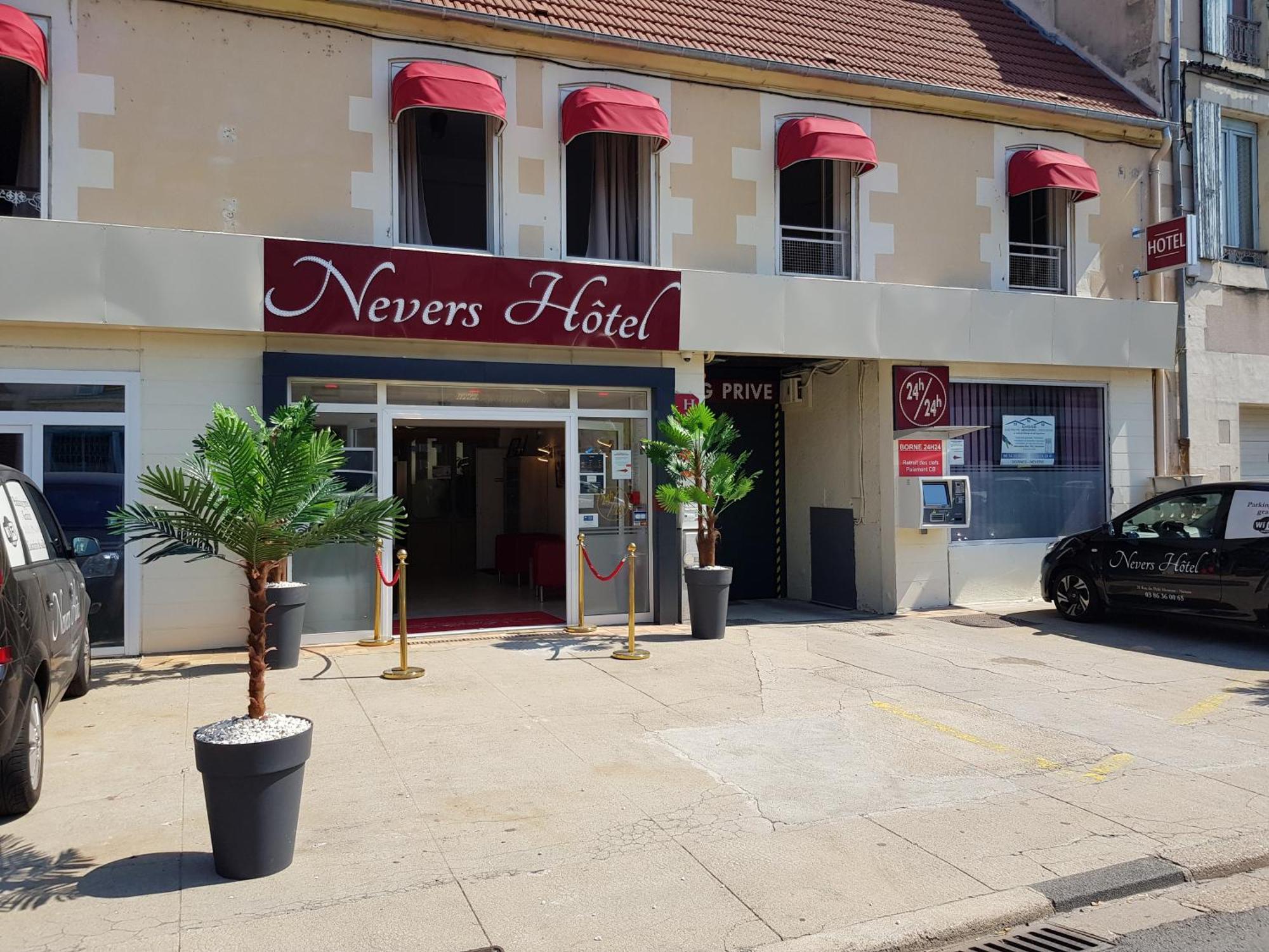 Nevers Hotel Zewnętrze zdjęcie