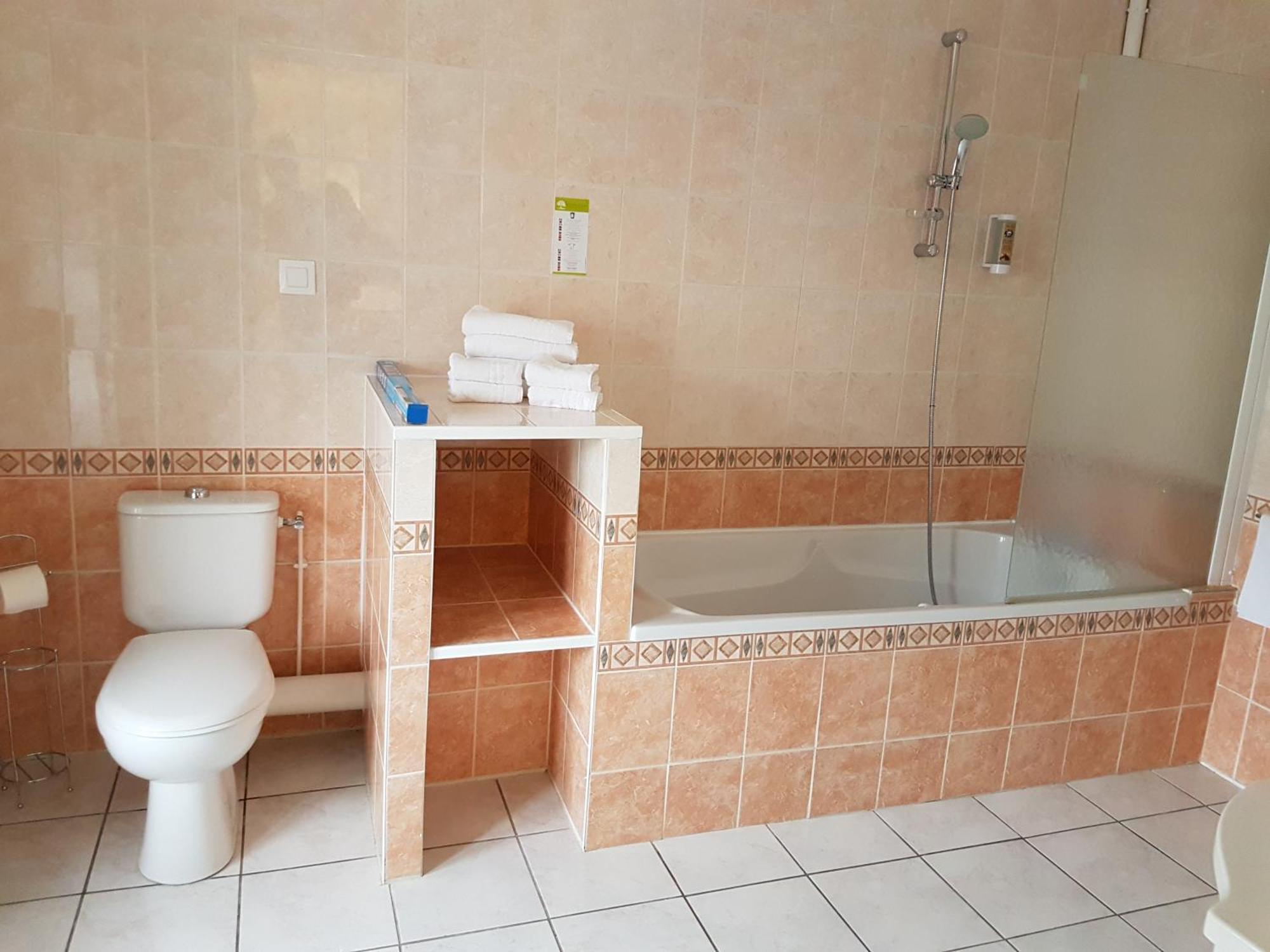 Nevers Hotel Zewnętrze zdjęcie