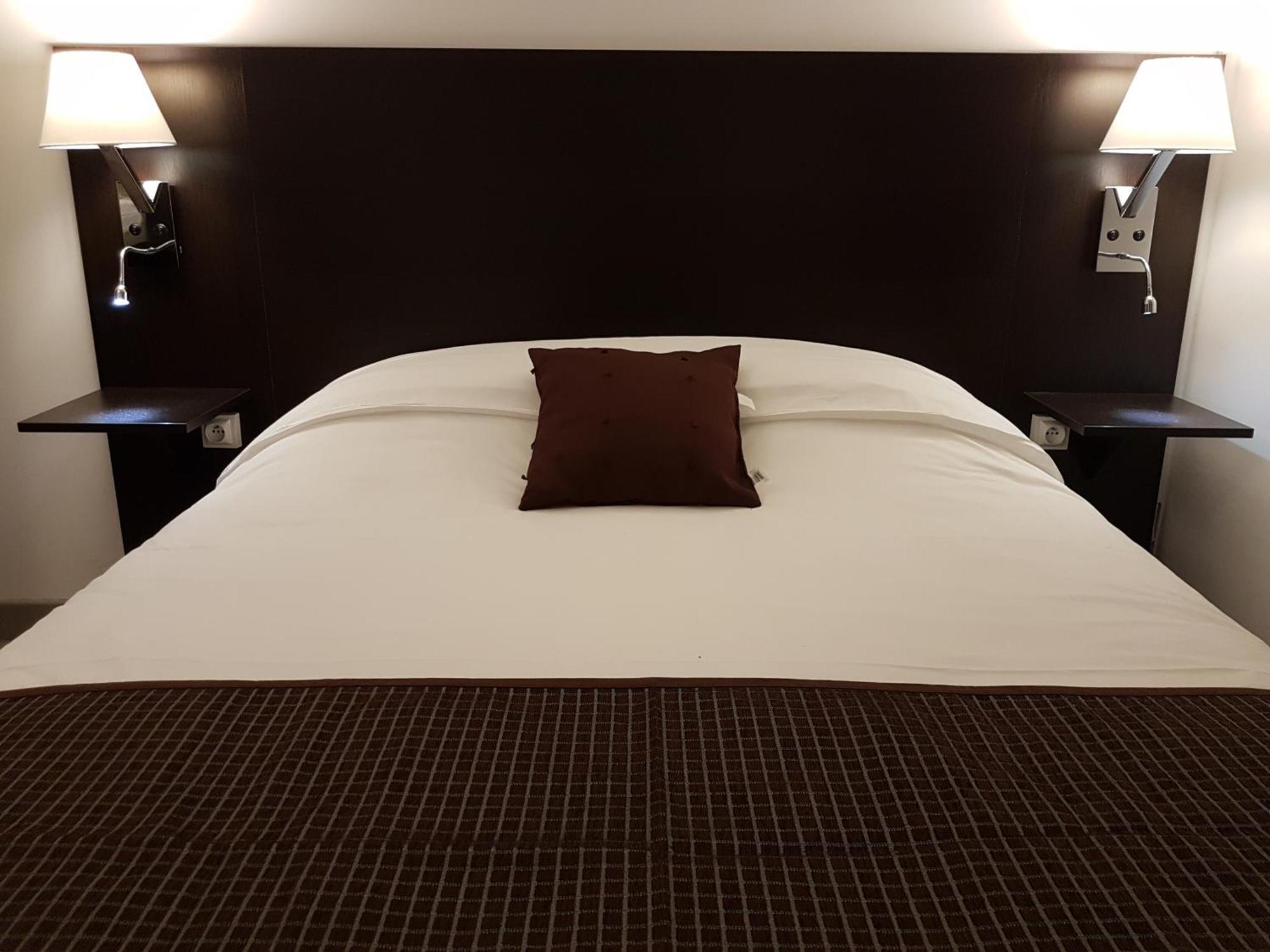 Nevers Hotel Zewnętrze zdjęcie