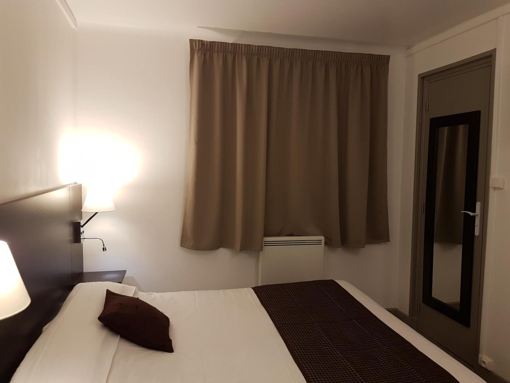 Nevers Hotel Zewnętrze zdjęcie